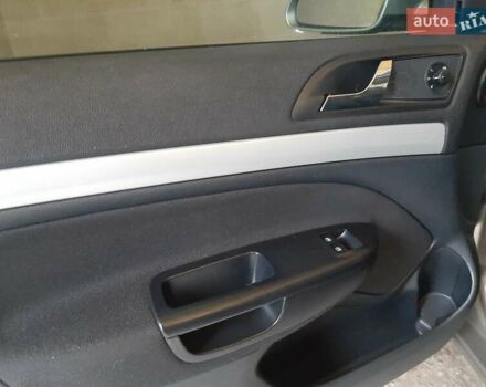 Бежевый Шкода Октавия, объемом двигателя 1.6 л и пробегом 140 тыс. км за 6500 $, фото 3 на Automoto.ua