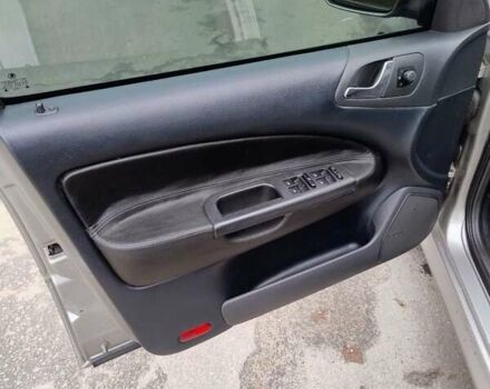 Бежевый Шкода Октавия, объемом двигателя 1.6 л и пробегом 285 тыс. км за 5600 $, фото 7 на Automoto.ua