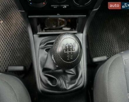 Бежевый Шкода Октавия, объемом двигателя 1.6 л и пробегом 276 тыс. км за 4490 $, фото 27 на Automoto.ua