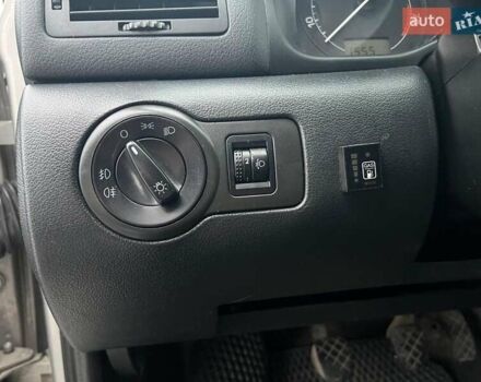 Бежевый Шкода Октавия, объемом двигателя 1.6 л и пробегом 276 тыс. км за 4490 $, фото 21 на Automoto.ua