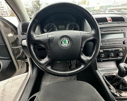 Бежевий Шкода Октавія, об'ємом двигуна 1.6 л та пробігом 226 тис. км за 5900 $, фото 11 на Automoto.ua