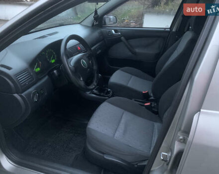 Бежевый Шкода Октавия, объемом двигателя 1.9 л и пробегом 261 тыс. км за 5499 $, фото 3 на Automoto.ua