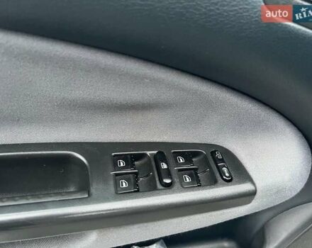 Бежевый Шкода Октавия, объемом двигателя 1.6 л и пробегом 276 тыс. км за 4490 $, фото 19 на Automoto.ua