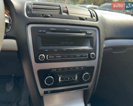 Бежевый Шкода Октавия, объемом двигателя 1.8 л и пробегом 162 тыс. км за 7540 $, фото 12 на Automoto.ua