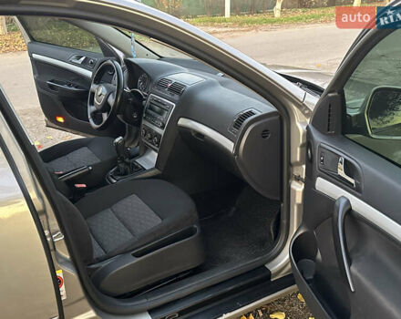 Бежевый Шкода Октавия, объемом двигателя 1.9 л и пробегом 229 тыс. км за 8000 $, фото 13 на Automoto.ua