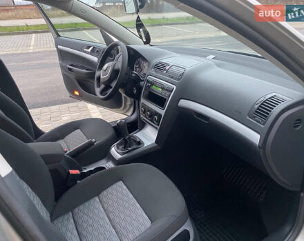 Бежевый Шкода Октавия, объемом двигателя 1.4 л и пробегом 224 тыс. км за 7750 $, фото 44 на Automoto.ua