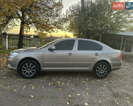 Бежевый Шкода Октавия, объемом двигателя 1.9 л и пробегом 229 тыс. км за 8000 $, фото 5 на Automoto.ua