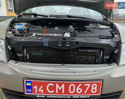 Бежевый Шкода Октавия, объемом двигателя 1.4 л и пробегом 224 тыс. км за 7750 $, фото 51 на Automoto.ua