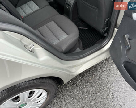 Бежевый Шкода Октавия, объемом двигателя 1.4 л и пробегом 224 тыс. км за 8222 $, фото 53 на Automoto.ua