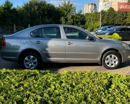Шкода Октавия 2009 в Львове на Automoto.ua Бежевый Шкода Октавия, объемом двигателя 1.9 л и пробегом 286 тыс. км за 6450 $, фото 7 на Automoto.ua