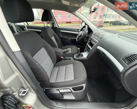 Бежевый Шкода Октавия, объемом двигателя 1.4 л и пробегом 224 тыс. км за 8222 $, фото 59 на Automoto.ua