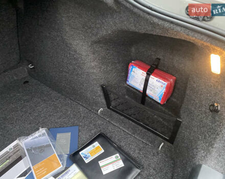 Бежевый Шкода Октавия, объемом двигателя 1.4 л и пробегом 224 тыс. км за 7750 $, фото 38 на Automoto.ua