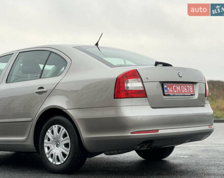 Бежевый Шкода Октавия, объемом двигателя 1.4 л и пробегом 224 тыс. км за 8222 $, фото 12 на Automoto.ua