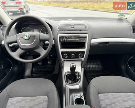 Бежевый Шкода Октавия, объемом двигателя 1.4 л и пробегом 224 тыс. км за 8222 $, фото 52 на Automoto.ua