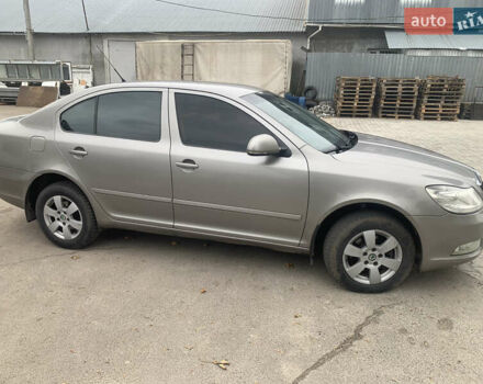 Бежевий Шкода Октавія, об'ємом двигуна 1.8 л та пробігом 283 тис. км за 6999 $, фото 2 на Automoto.ua