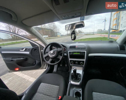 Бежевый Шкода Октавия, объемом двигателя 1.4 л и пробегом 224 тыс. км за 7750 $, фото 14 на Automoto.ua