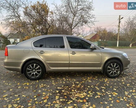 Бежевый Шкода Октавия, объемом двигателя 1.9 л и пробегом 229 тыс. км за 8000 $, фото 6 на Automoto.ua