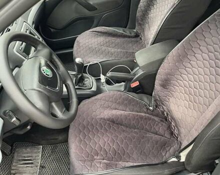 Бежевый Шкода Октавия, объемом двигателя 1.8 л и пробегом 173 тыс. км за 7000 $, фото 7 на Automoto.ua