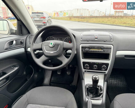 Бежевый Шкода Октавия, объемом двигателя 1.4 л и пробегом 224 тыс. км за 8222 $, фото 51 на Automoto.ua