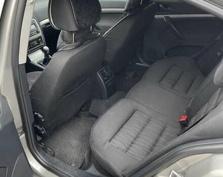 Бежевый Шкода Октавия, объемом двигателя 1.8 л и пробегом 173 тыс. км за 7000 $, фото 5 на Automoto.ua