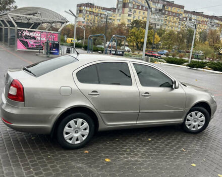 Бежевий Шкода Октавія, об'ємом двигуна 1.6 л та пробігом 194 тис. км за 7800 $, фото 5 на Automoto.ua