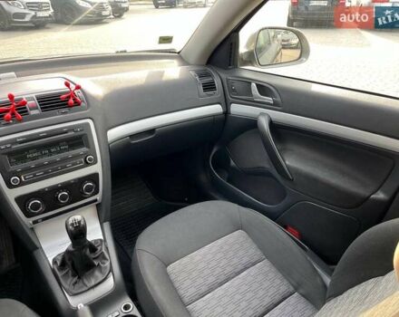 Бежевый Шкода Октавия, объемом двигателя 1.6 л и пробегом 214 тыс. км за 6790 $, фото 26 на Automoto.ua