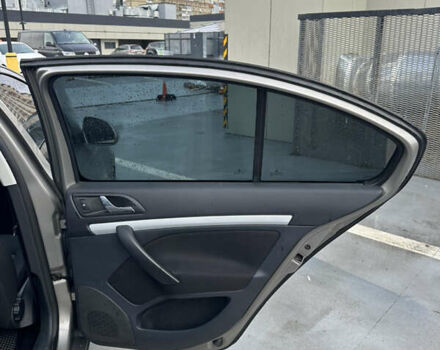 Бежевый Шкода Октавия, объемом двигателя 1.6 л и пробегом 242 тыс. км за 6800 $, фото 9 на Automoto.ua