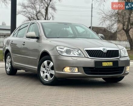 Бежевий Шкода Октавія, об'ємом двигуна 1.8 л та пробігом 231 тис. км за 9350 $, фото 6 на Automoto.ua