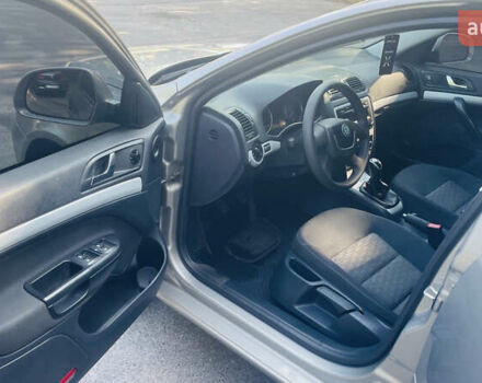 Бежевый Шкода Октавия, объемом двигателя 1.6 л и пробегом 228 тыс. км за 7650 $, фото 10 на Automoto.ua