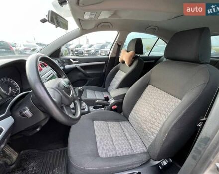 Бежевый Шкода Октавия, объемом двигателя 1.6 л и пробегом 214 тыс. км за 6790 $, фото 16 на Automoto.ua