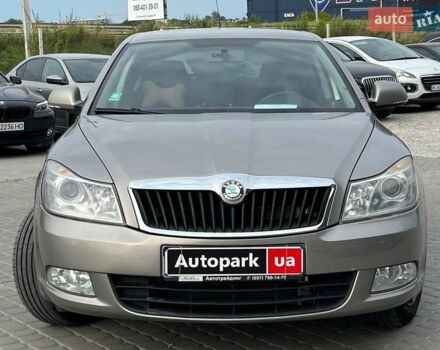 Бежевый Шкода Октавия, объемом двигателя 1.6 л и пробегом 214 тыс. км за 6790 $, фото 1 на Automoto.ua