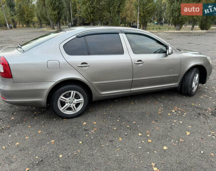 Бежевый Шкода Октавия, объемом двигателя 1.8 л и пробегом 173 тыс. км за 6500 $, фото 11 на Automoto.ua