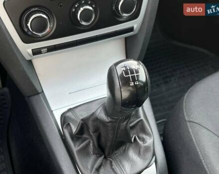 Бежевый Шкода Октавия, объемом двигателя 1.6 л и пробегом 214 тыс. км за 6790 $, фото 21 на Automoto.ua