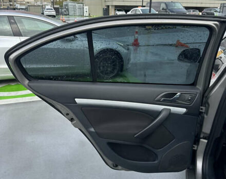 Бежевый Шкода Октавия, объемом двигателя 1.6 л и пробегом 242 тыс. км за 6800 $, фото 8 на Automoto.ua