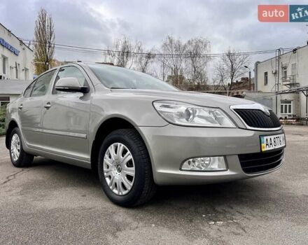 Бежевий Шкода Октавія, об'ємом двигуна 1.6 л та пробігом 59 тис. км за 10700 $, фото 19 на Automoto.ua