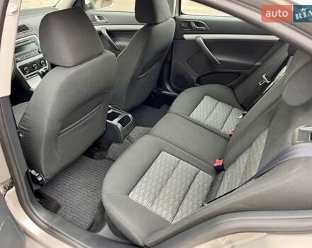 Бежевий Шкода Октавія, об'ємом двигуна 1.6 л та пробігом 59 тис. км за 10700 $, фото 37 на Automoto.ua