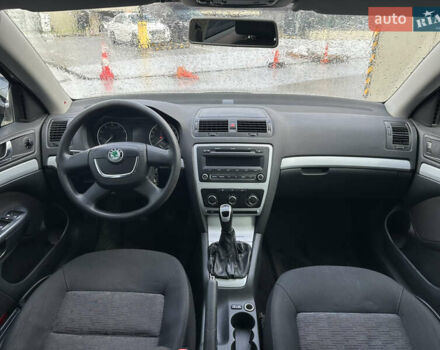 Бежевый Шкода Октавия, объемом двигателя 1.6 л и пробегом 242 тыс. км за 6800 $, фото 19 на Automoto.ua