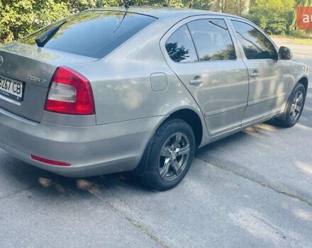 Бежевый Шкода Октавия, объемом двигателя 1.6 л и пробегом 228 тыс. км за 7650 $, фото 3 на Automoto.ua