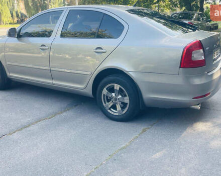 Бежевый Шкода Октавия, объемом двигателя 1.6 л и пробегом 228 тыс. км за 7650 $, фото 4 на Automoto.ua