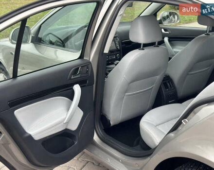 Бежевий Шкода Октавія, об'ємом двигуна 1.8 л та пробігом 231 тис. км за 9350 $, фото 34 на Automoto.ua