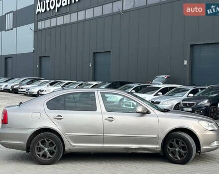 Бежевый Шкода Октавия, объемом двигателя 1.6 л и пробегом 214 тыс. км за 6790 $, фото 4 на Automoto.ua