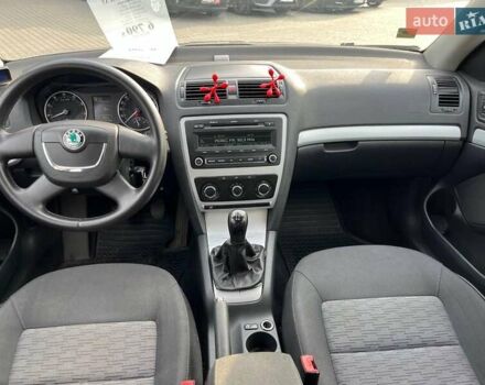 Бежевый Шкода Октавия, объемом двигателя 1.6 л и пробегом 214 тыс. км за 6790 $, фото 24 на Automoto.ua