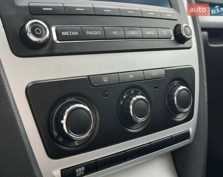 Бежевый Шкода Октавия, объемом двигателя 1.6 л и пробегом 214 тыс. км за 6790 $, фото 20 на Automoto.ua