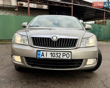 Бежевый Шкода Октавия, объемом двигателя 1.8 л и пробегом 138 тыс. км за 7900 $, фото 1 на Automoto.ua