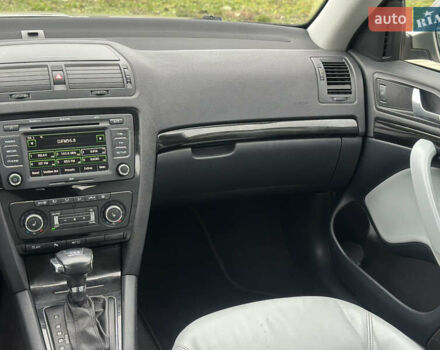 Бежевий Шкода Октавія, об'ємом двигуна 1.8 л та пробігом 231 тис. км за 9350 $, фото 23 на Automoto.ua