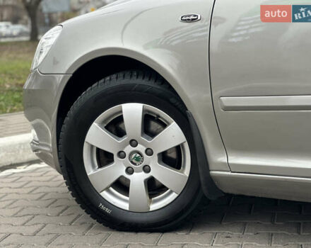 Бежевий Шкода Октавія, об'ємом двигуна 1.8 л та пробігом 231 тис. км за 9350 $, фото 13 на Automoto.ua