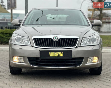 Бежевий Шкода Октавія, об'ємом двигуна 1.8 л та пробігом 231 тис. км за 9350 $, фото 2 на Automoto.ua