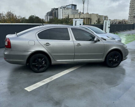 Бежевый Шкода Октавия, объемом двигателя 1.6 л и пробегом 242 тыс. км за 6800 $, фото 5 на Automoto.ua