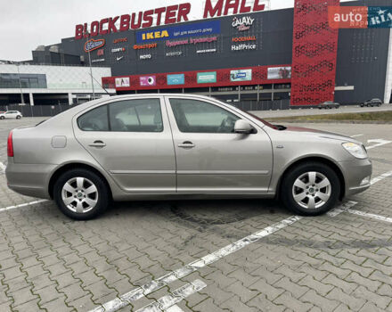 Бежевий Шкода Октавія, об'ємом двигуна 1.8 л та пробігом 231 тис. км за 8300 $, фото 3 на Automoto.ua