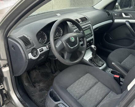 Бежевый Шкода Октавия, объемом двигателя 1.6 л и пробегом 242 тыс. км за 6800 $, фото 13 на Automoto.ua